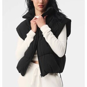 ALO Yoga Black Incline Puffer Vest